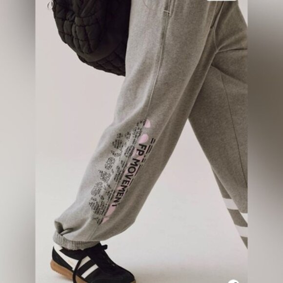 NWT Free People Movement All Star Logo Pants in Grey - Size XS - Picture 3 of 11